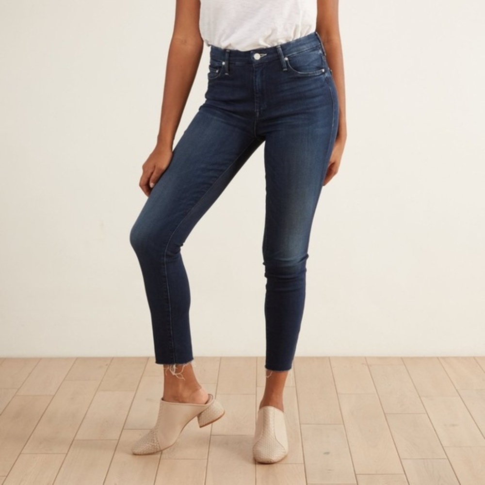 MOTHER High Waisted The Looker Ankle Fray Jeans Tongue‎ and Chic Wash Size 27